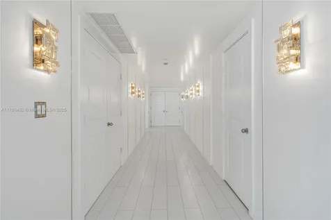 3737 Collins Avenue Miami Beach FL 33140