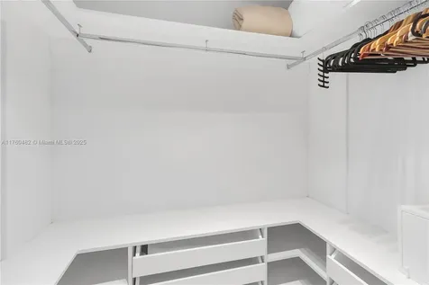 3737 Collins Avenue Miami Beach FL 33140