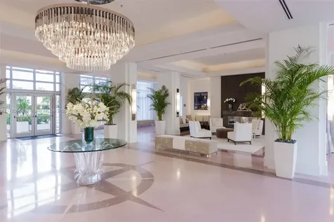 3737 Collins Avenue Miami Beach FL 33140