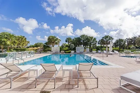 3737 Collins Avenue Miami Beach FL 33140