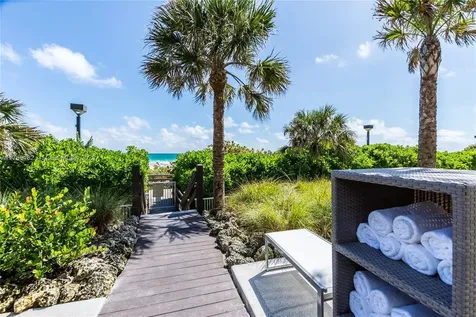 3737 Collins Avenue Miami Beach FL 33140