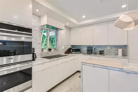 262 Bombay Avenue Fort Lauderdale FL 33308