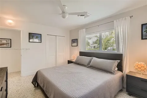262 Bombay Avenue Fort Lauderdale FL 33308