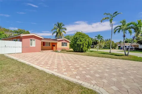 2330 Bahama Drive Miramar FL 33023