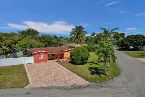 2330 Bahama Drive Miramar FL 33023