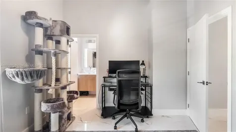 466 SE 1st Circle Pompano Beach FL 33060