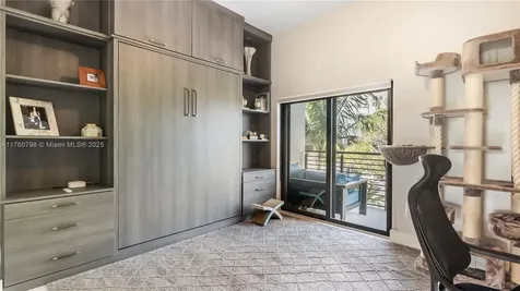 466 SE 1st Circle Pompano Beach FL 33060