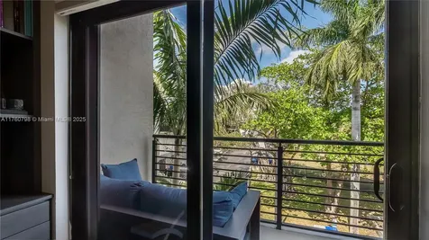 466 SE 1st Circle Pompano Beach FL 33060