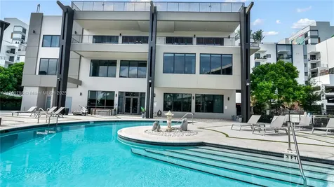 466 SE 1st Circle Pompano Beach FL 33060