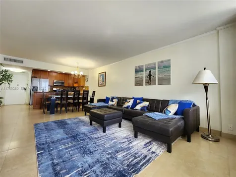 3725 S Ocean Drive Hollywood FL 33019