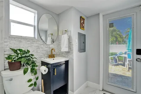 3 NE 26th Street Wilton Manors FL 33305