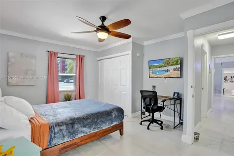 3 NE 26th Street Wilton Manors FL 33305