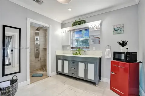 3 NE 26th Street Wilton Manors FL 33305