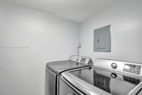 3 NE 26th Street Wilton Manors FL 33305