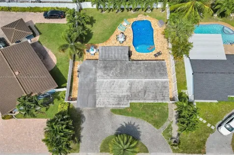 3 NE 26th Street Wilton Manors FL 33305
