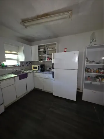 2931 NW 27th Street Miami FL 33142