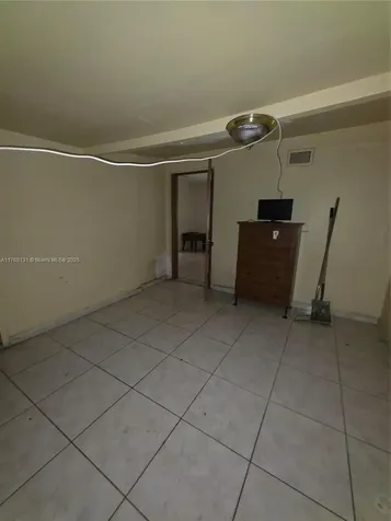 2931 NW 27th Street Miami FL 33142