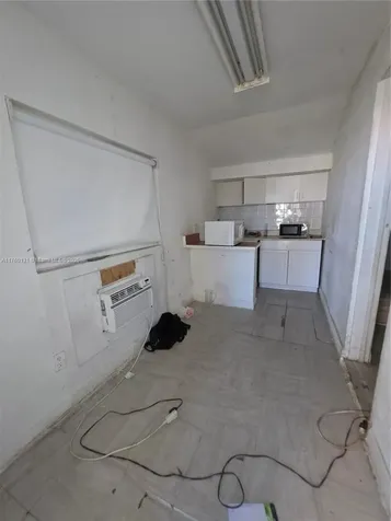 2931 NW 27th Street Miami FL 33142