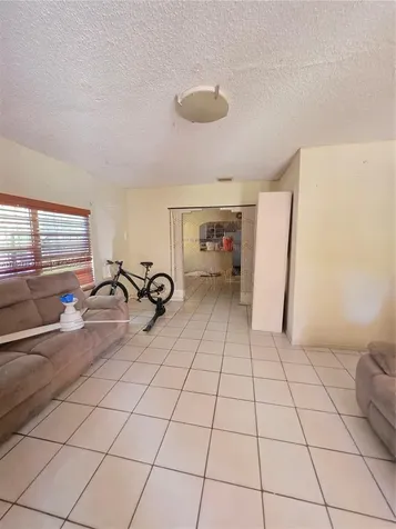 2931 NW 27th Street Miami FL 33142