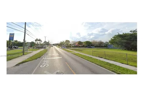881 W Palm Drive Florida City FL 33034