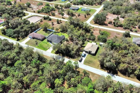 205 Ferdon Circle Port Charlotte FL 33954