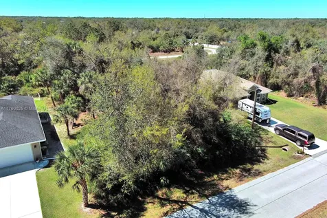 205 Ferdon Circle Port Charlotte FL 33954