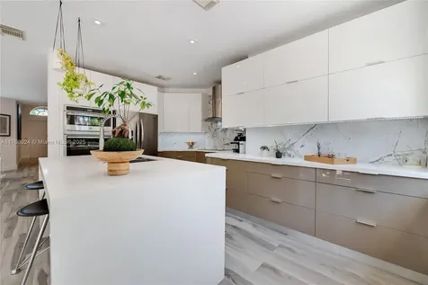 8527 NW 111th Court Doral FL 33178