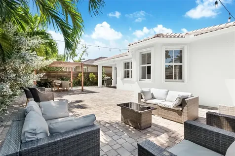 8527 NW 111th Court Doral FL 33178