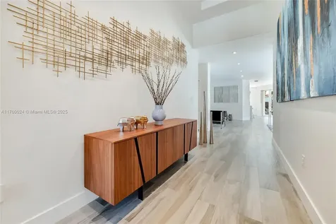 8527 NW 111th Court Doral FL 33178