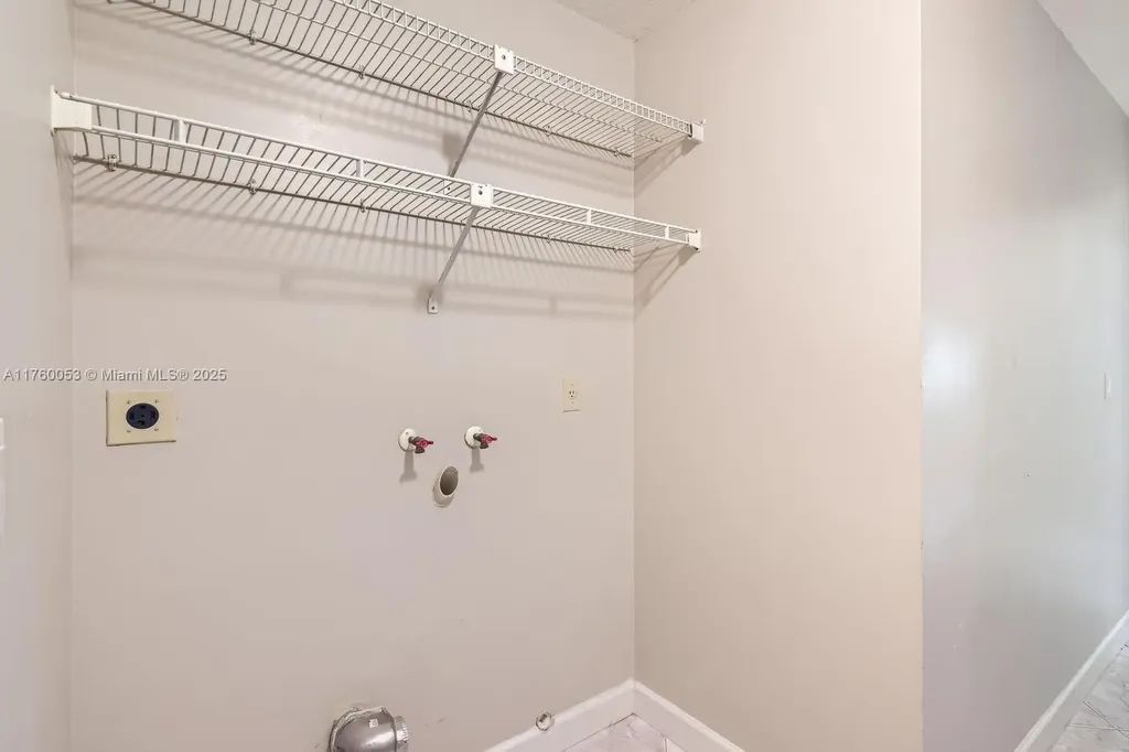 3040 NW 94th Avenue Coral Springs FL 33065