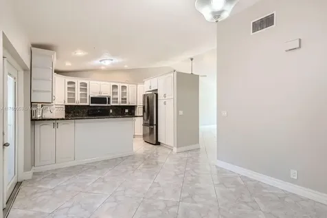 3040 NW 94th Avenue Coral Springs FL 33065