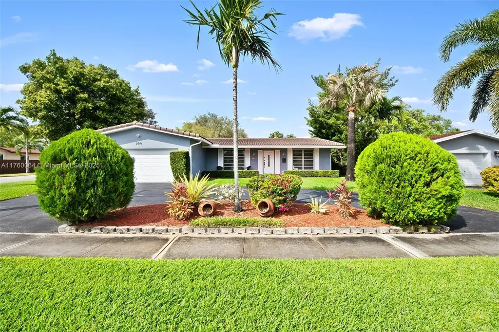 3641 Thomas Street Hollywood FL 33021