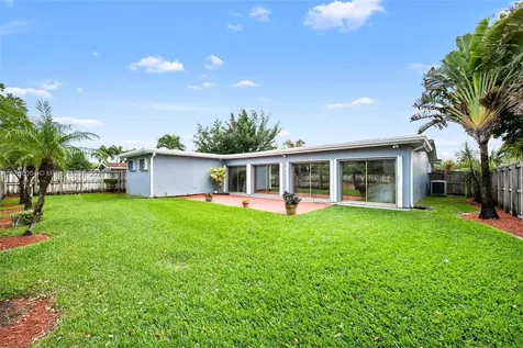 3641 Thomas Street Hollywood FL 33021