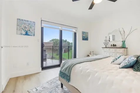 11865 SW 13th Court Davie FL 33325