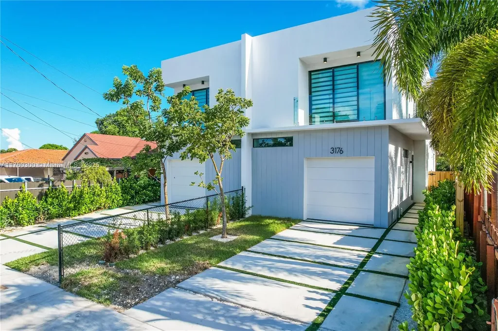 3176 SW 23rd Terrace Miami FL 33145