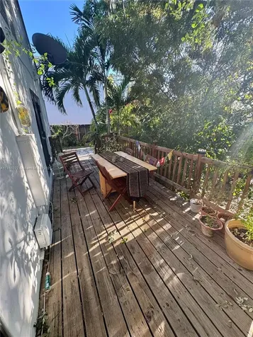 7020 NE 5th Avenue Miami FL 33138