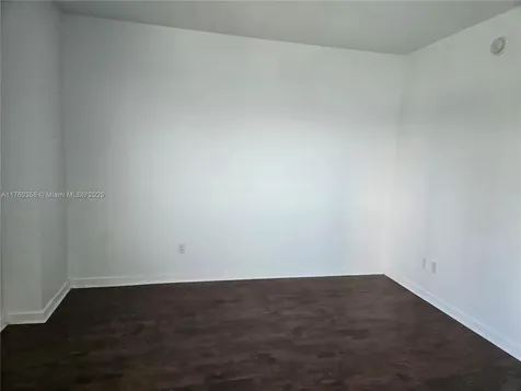 325 S Biscayne Boulevard Miami FL 33131