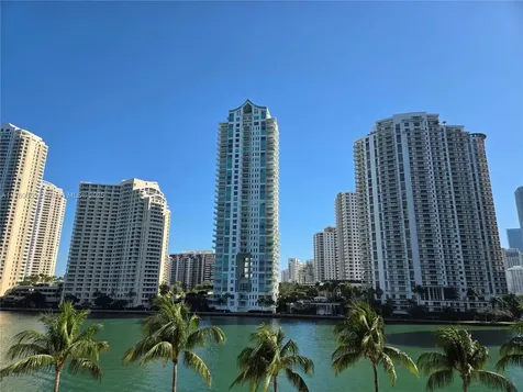 325 S Biscayne Boulevard Miami FL 33131