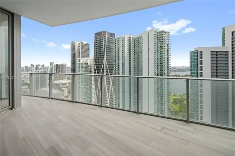 851 NE 1st Avenue Miami FL 33132