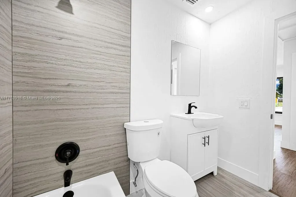 3056 NW 20th Street Fort Lauderdale FL 33311