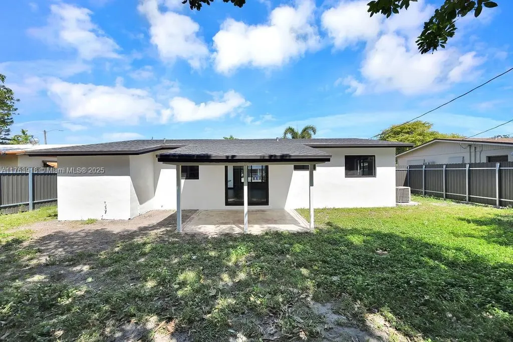 3056 NW 20th Street Fort Lauderdale FL 33311