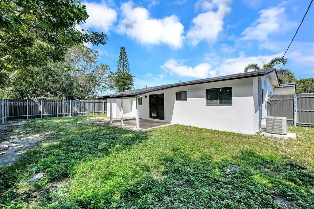 3056 NW 20th Street Fort Lauderdale FL 33311