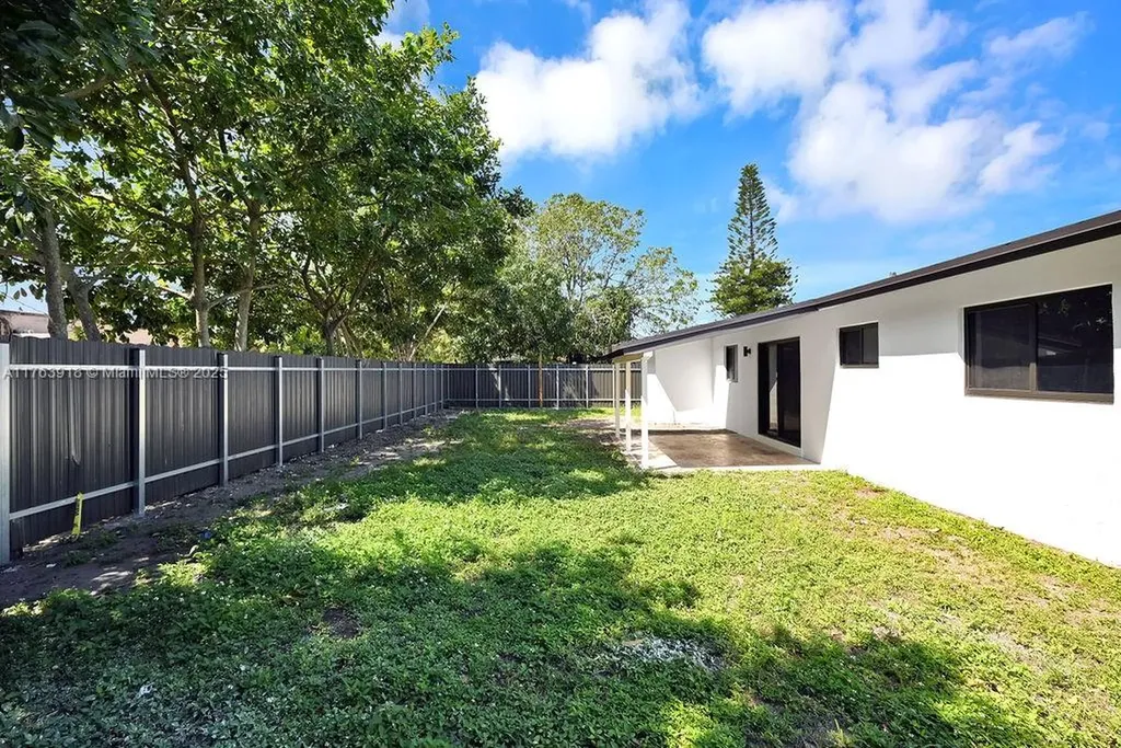 3056 NW 20th Street Fort Lauderdale FL 33311