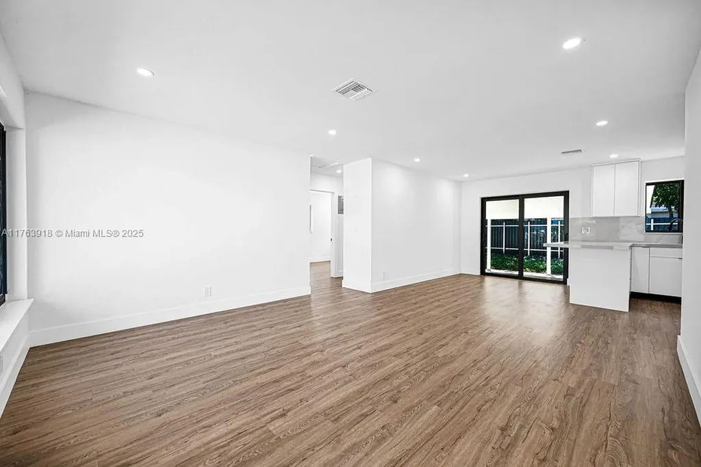 3056 NW 20th Street Fort Lauderdale FL 33311