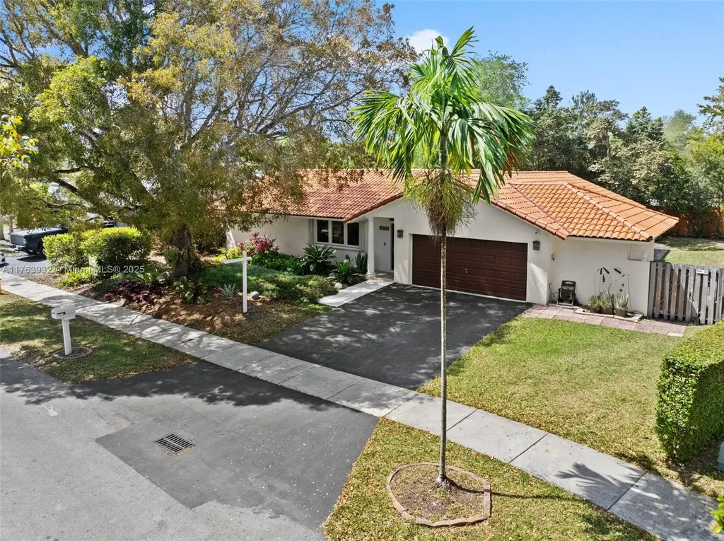 11240 SW 114th Court Miami FL 33176