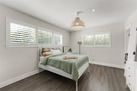 18451 SW 84th Court Cutler Bay FL 33157