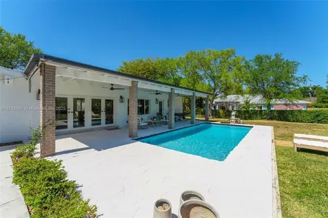 18451 SW 84th Court Cutler Bay FL 33157