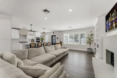 18451 SW 84th Court Cutler Bay FL 33157