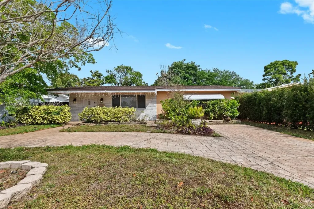 8131 NW 12th Street Pembroke Pines FL 33024