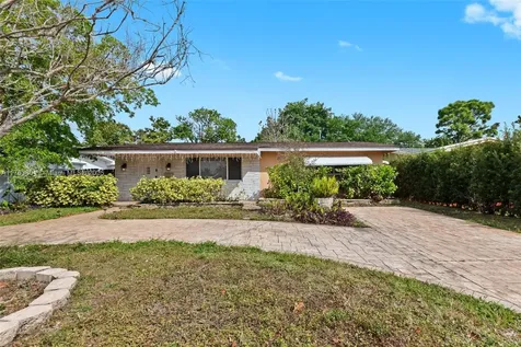 8131 NW 12th Street Pembroke Pines FL 33024